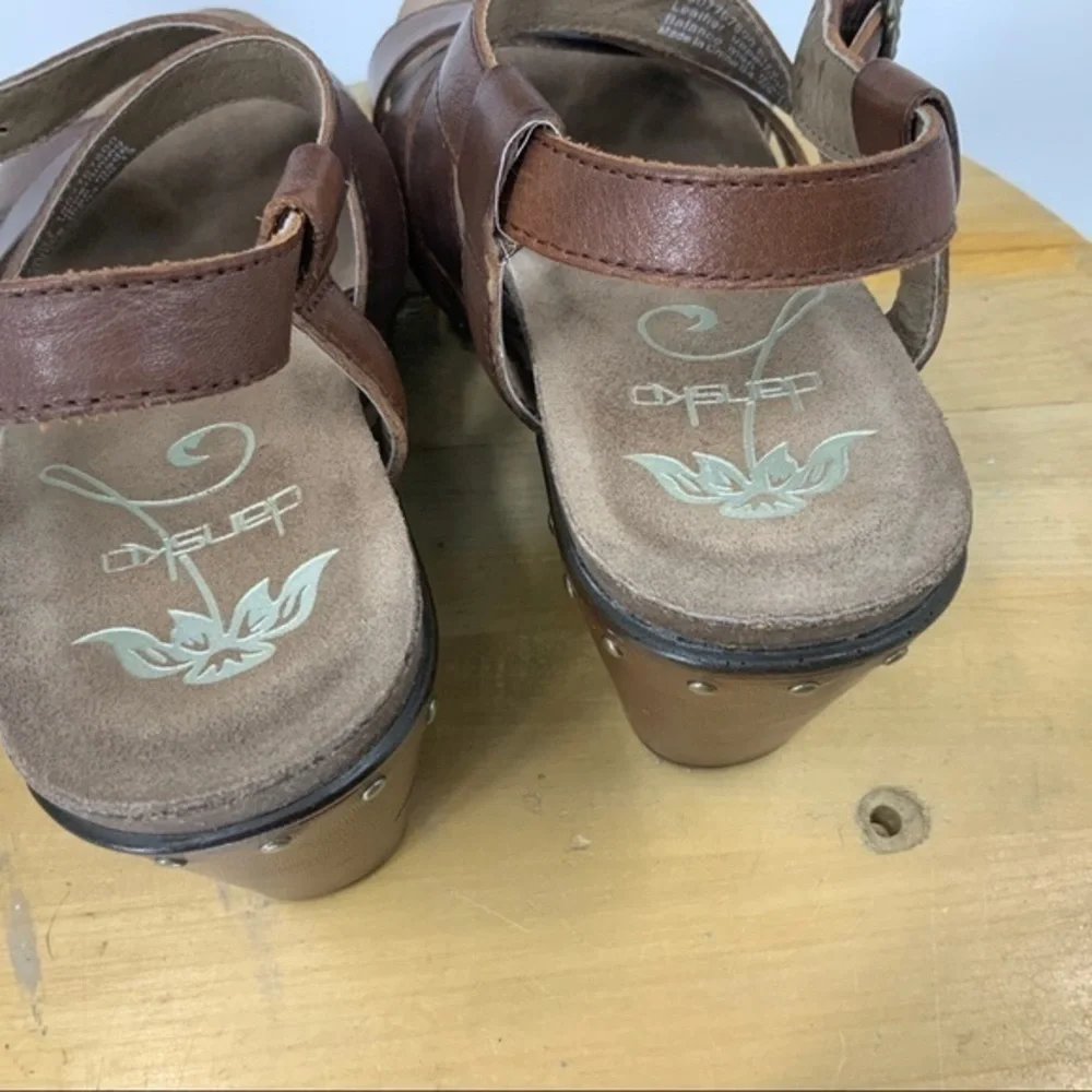 Dansko Freda platform wedge sandal 6 1/2 -7